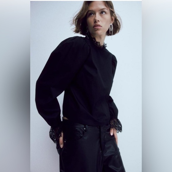 Top H&M Black Boxy Embellished Blouse with Mandarin Collar and open back size M - Picture 1 of 12